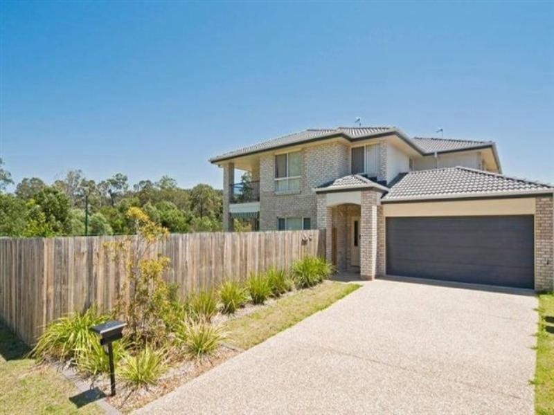 2/2 Macdonald Avenue, Upper Coomera QLD 4209