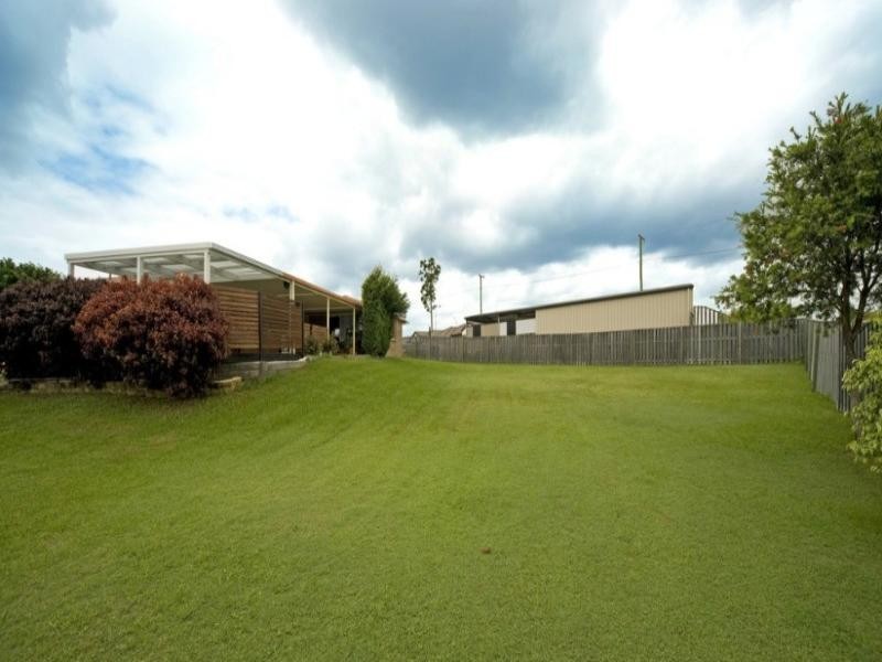 15 Maui Crescent, Oxenford QLD 4210