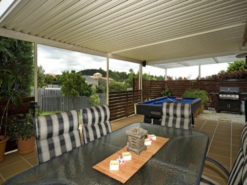 15 Maui Crescent, Oxenford QLD 4210