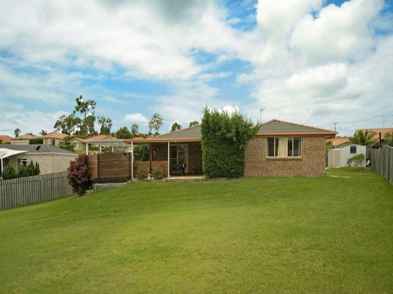 15 Maui Crescent, Oxenford QLD 4210