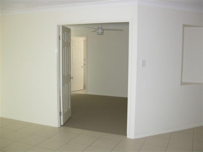 32 Monivae Circuit, Eagleby QLD 4207