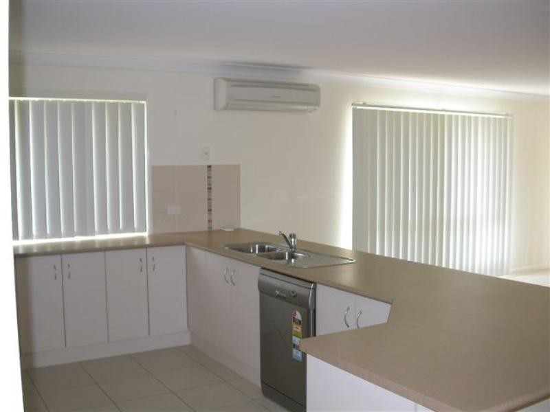 32 Monivae Circuit, Eagleby QLD 4207