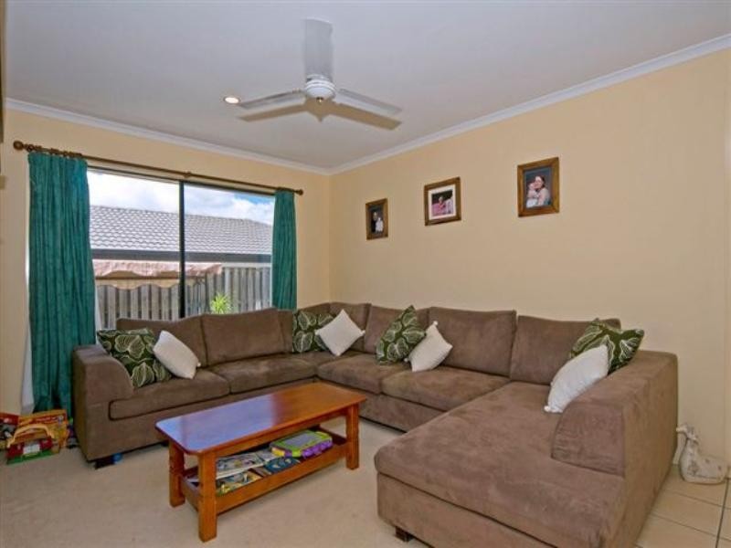 13 Catchlove Street, Maudsland QLD 4210