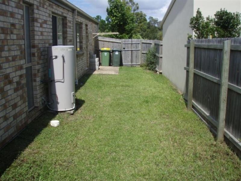 2/15 Sandhurst Crescent, Upper Coomera QLD 4209