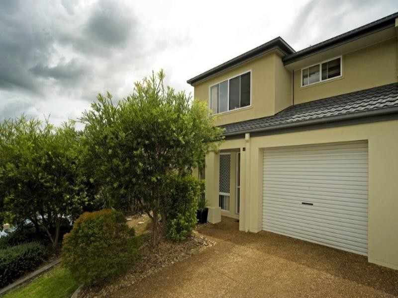 61/74 Universal Drive, Pacific Pines QLD 4211