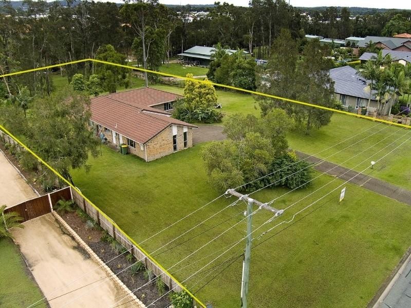38 Riverdowns Crescent, Helensvale QLD 4212