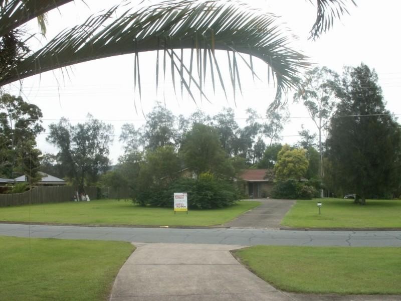 38 Riverdowns Crescent, Helensvale QLD 4212