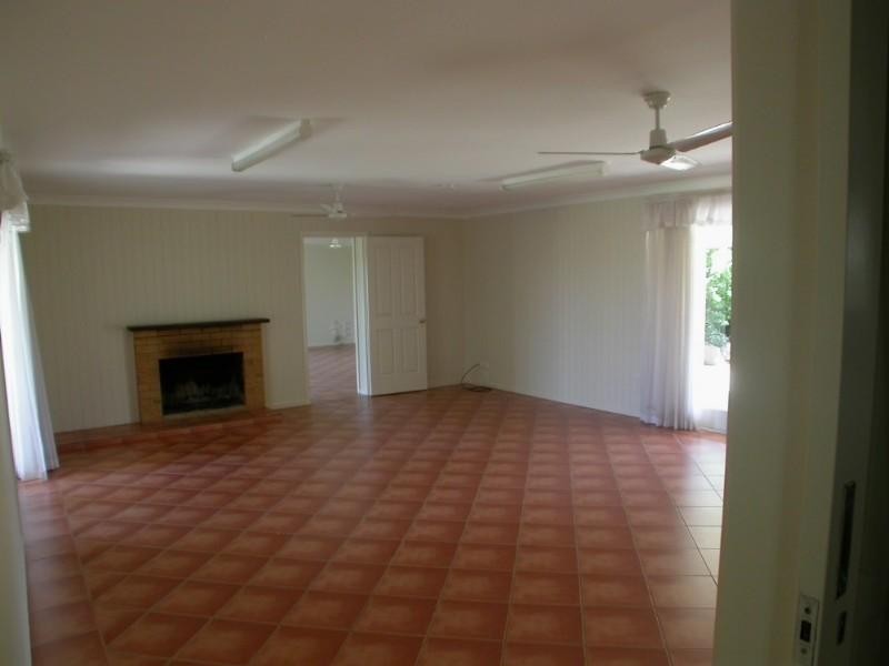 20 Lexington Street, Flinders View QLD 4305