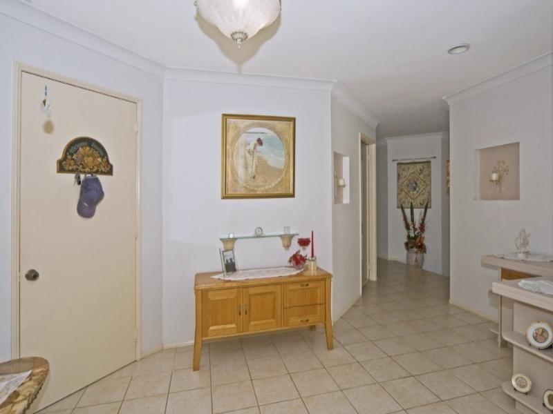15 Bellona Court, Pacific Pines QLD 4211