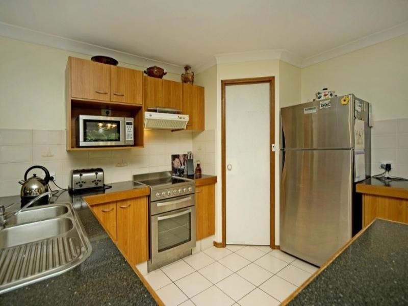 25 Mullewa Crescent, Helensvale QLD 4212