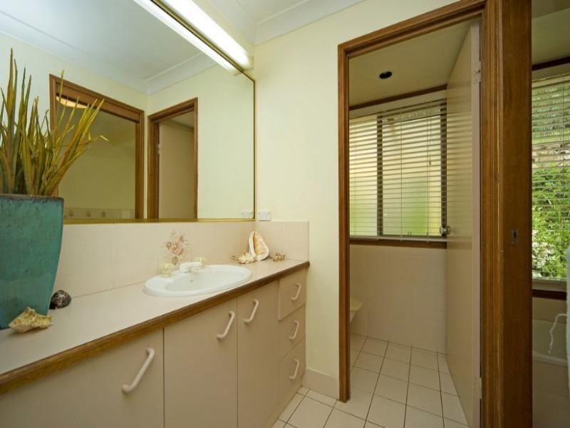 25 Mullewa Crescent, Helensvale QLD 4212