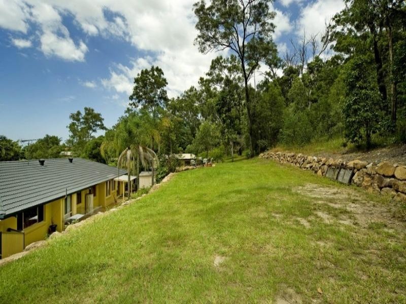 25 Mullewa Crescent, Helensvale QLD 4212