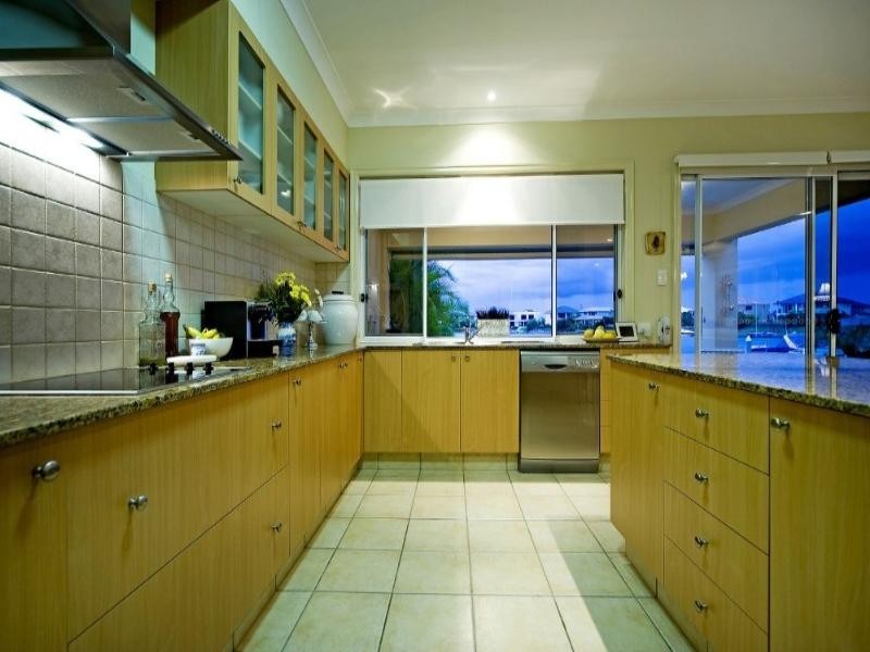 510 Oyster Cove Promenade, Helensvale QLD 4212