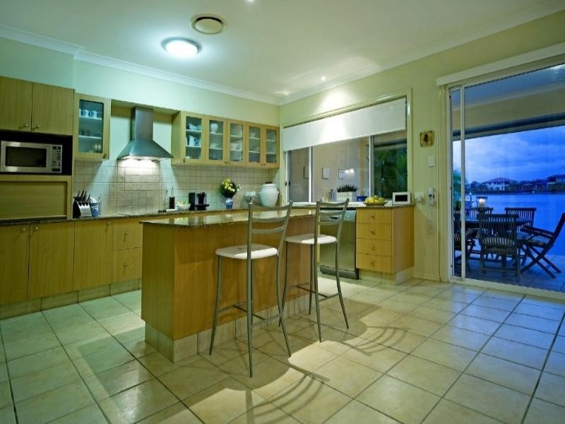 510 Oyster Cove Promenade, Helensvale QLD 4212