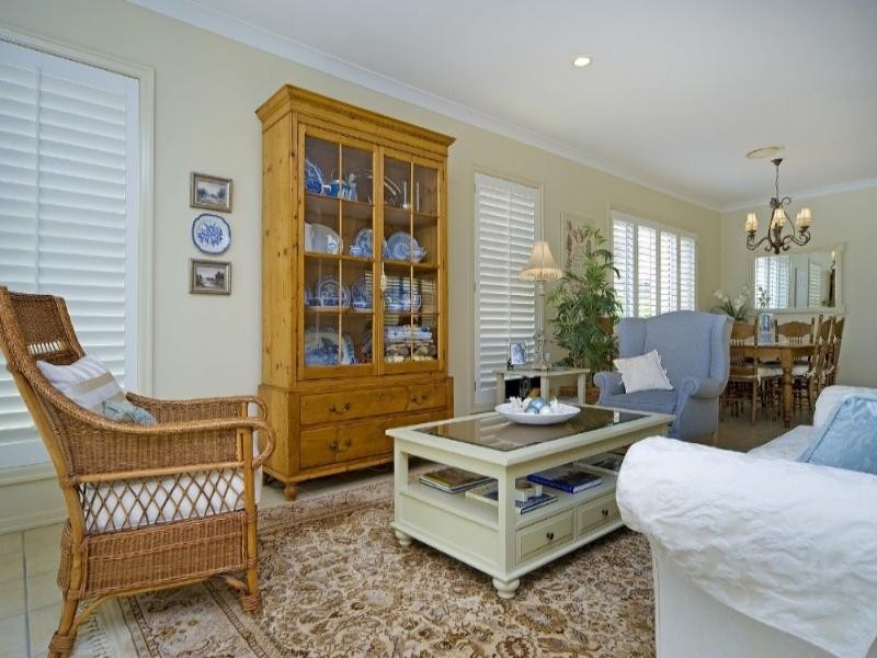 510 Oyster Cove Promenade, Helensvale QLD 4212