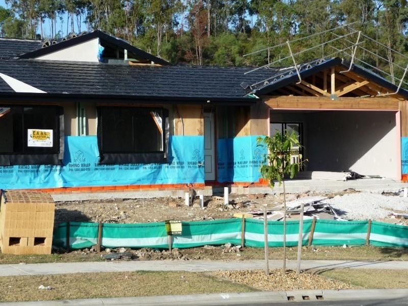 2/lot 594 Gascoyne Street, Pacific Pines QLD 4211