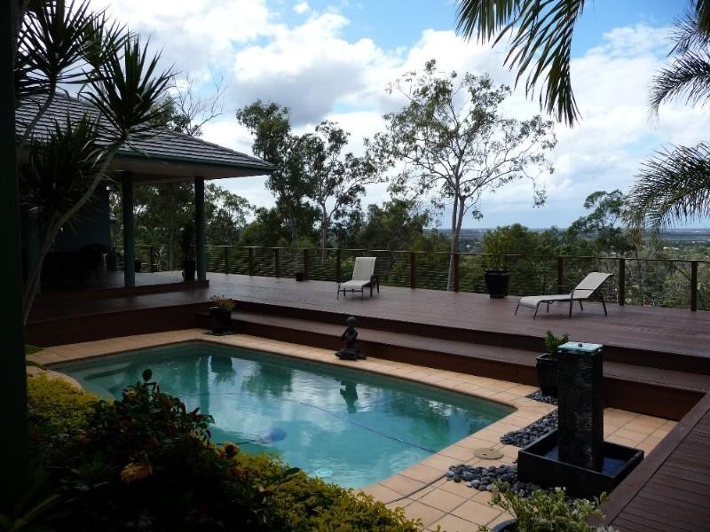 53 Highvale Drive, Helensvale QLD 4212