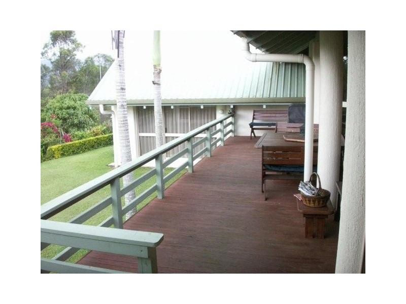 5 Holyrood Road, Maudsland QLD 4210