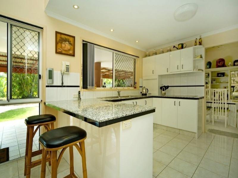 39 Rivertree Avenue, Helensvale QLD 4212