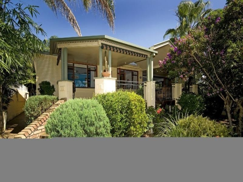 22 Saltash Street, Labrador QLD 4215