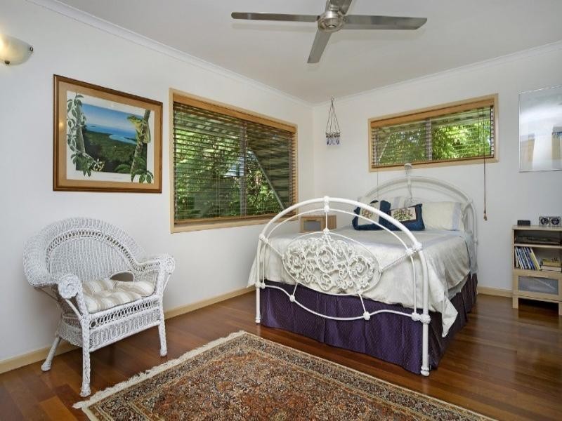 22 Saltash Street, Labrador QLD 4215