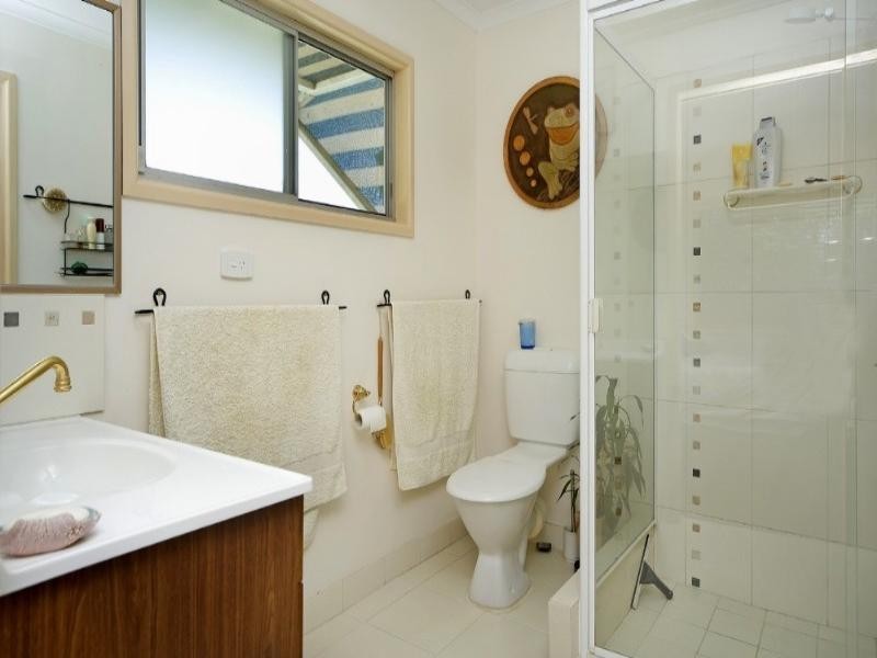 22 Saltash Street, Labrador QLD 4215