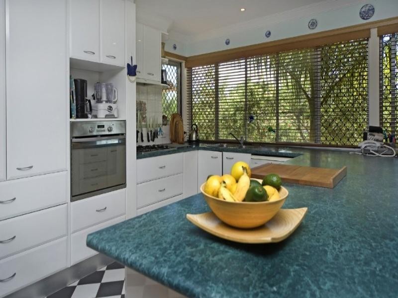 22 Saltash Street, Labrador QLD 4215