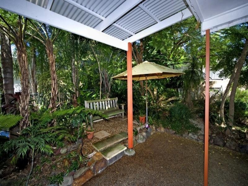 22 Saltash Street, Labrador QLD 4215