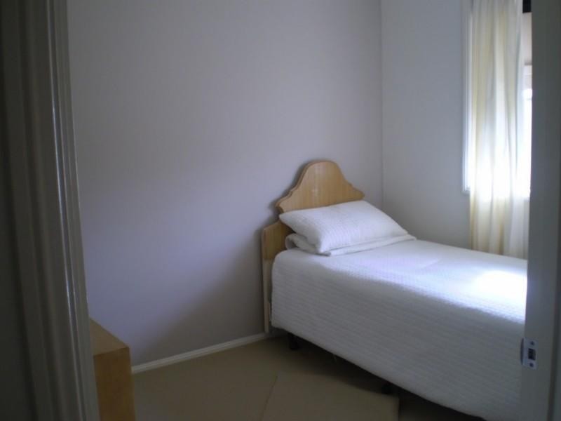 6 Rimatara Ri, Pacific Pines QLD 4211