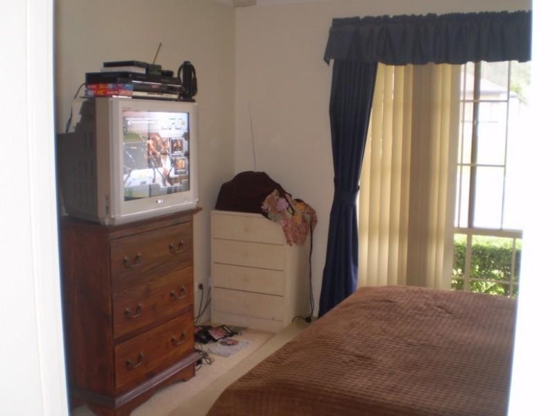 6 Rimatara Ri, Pacific Pines QLD 4211