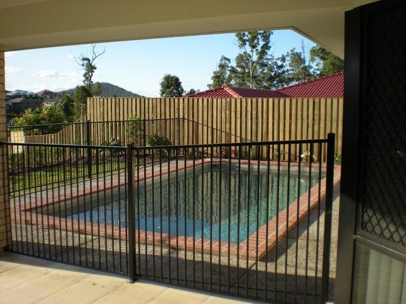 Pacific Pines QLD 4211