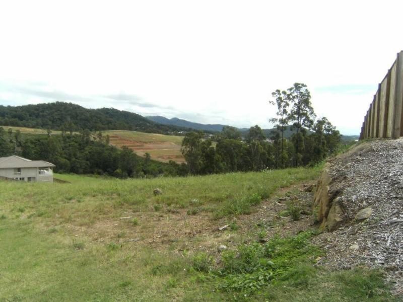 5 Diamantina Circut, Pacific Pines QLD 4211