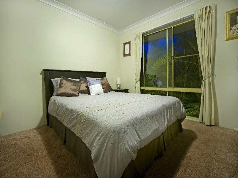 27 Warrego Way, Helensvale QLD 4212