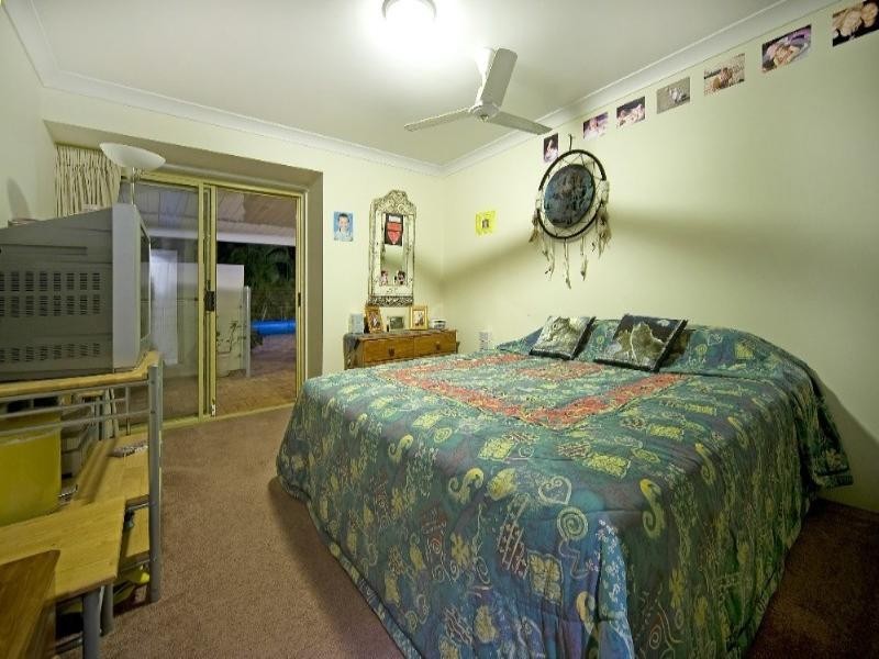 27 Warrego Way, Helensvale QLD 4212