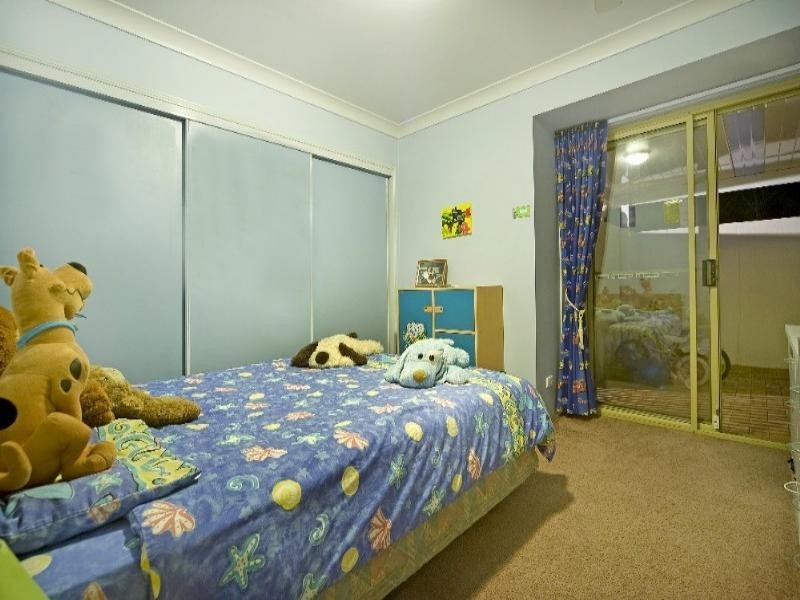 27 Warrego Way, Helensvale QLD 4212