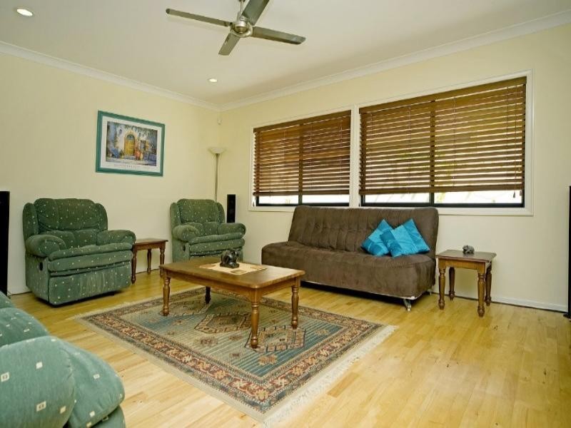 555 Oyster Cove Promenade, Helensvale QLD 4212