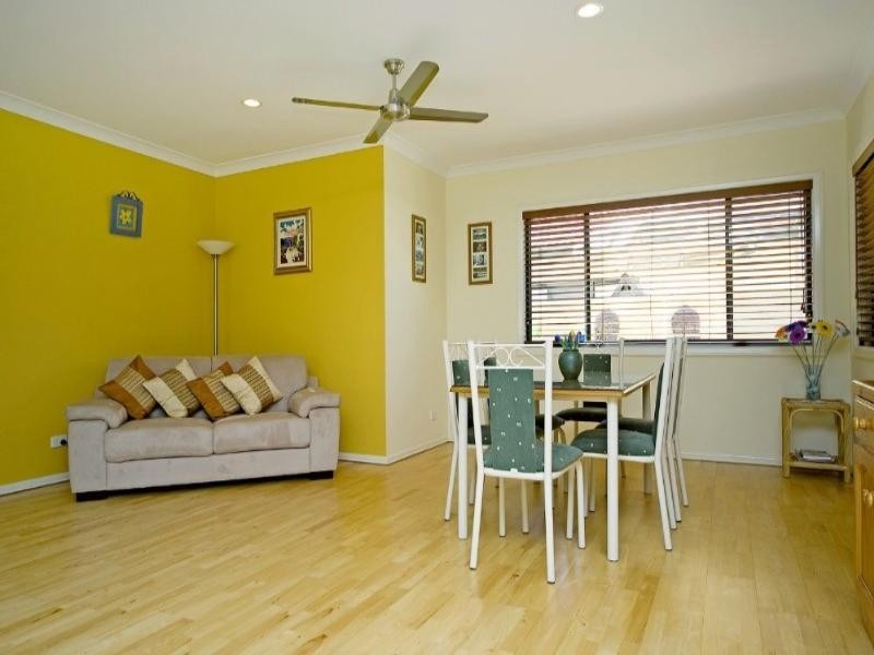 555 Oyster Cove Promenade, Helensvale QLD 4212