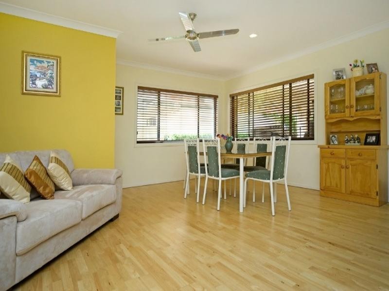 555 Oyster Cove Promenade, Helensvale QLD 4212