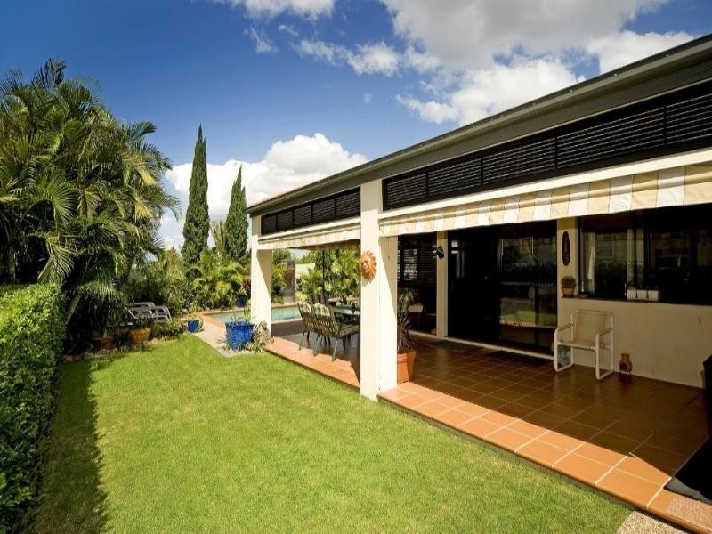 555 Oyster Cove Promenade, Helensvale QLD 4212