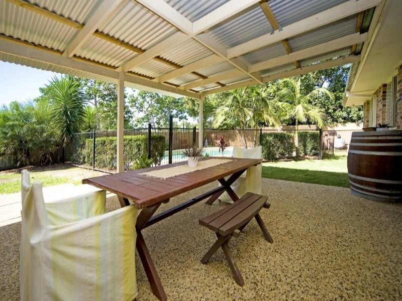 2 Roseapple Circuit, Oxenford QLD 4210