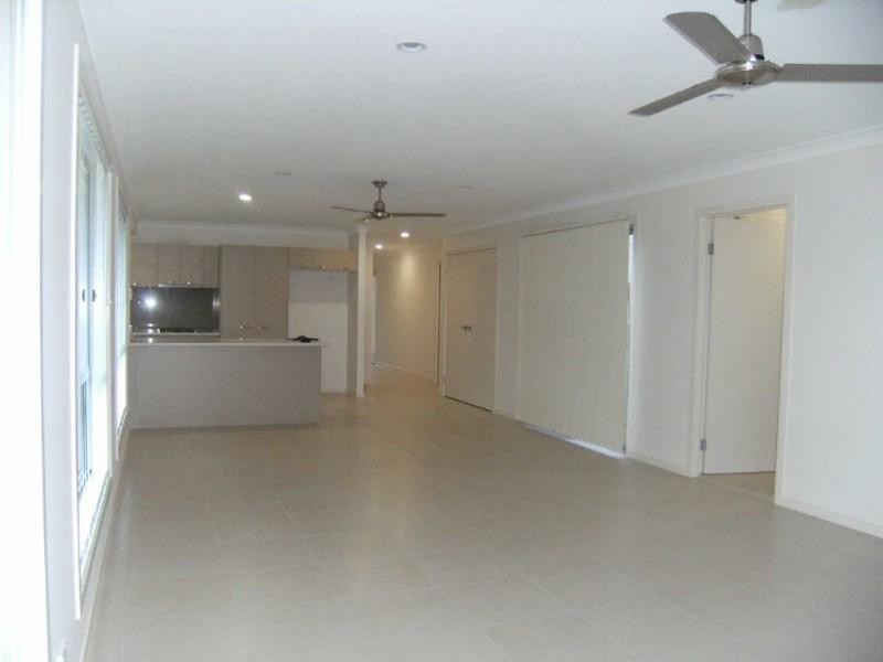37 Runway Drive, Upper Coomera QLD 4209