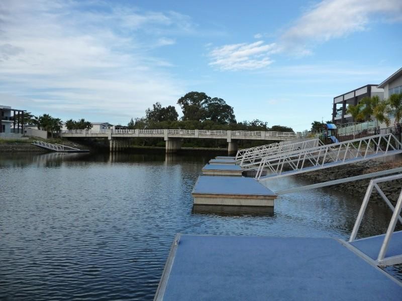 40 Riverlinks Boulevard, Helensvale QLD 4212