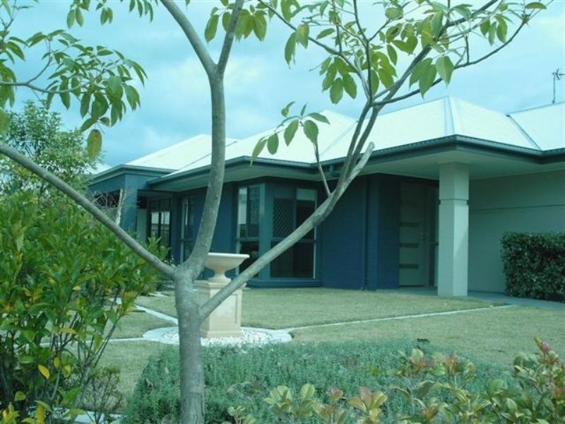 Pacific Pines QLD 4211