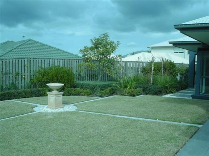 Pacific Pines QLD 4211