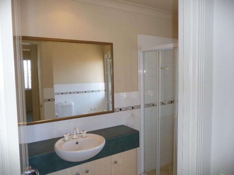 20 Meadow Way, Upper Coomera QLD 4209