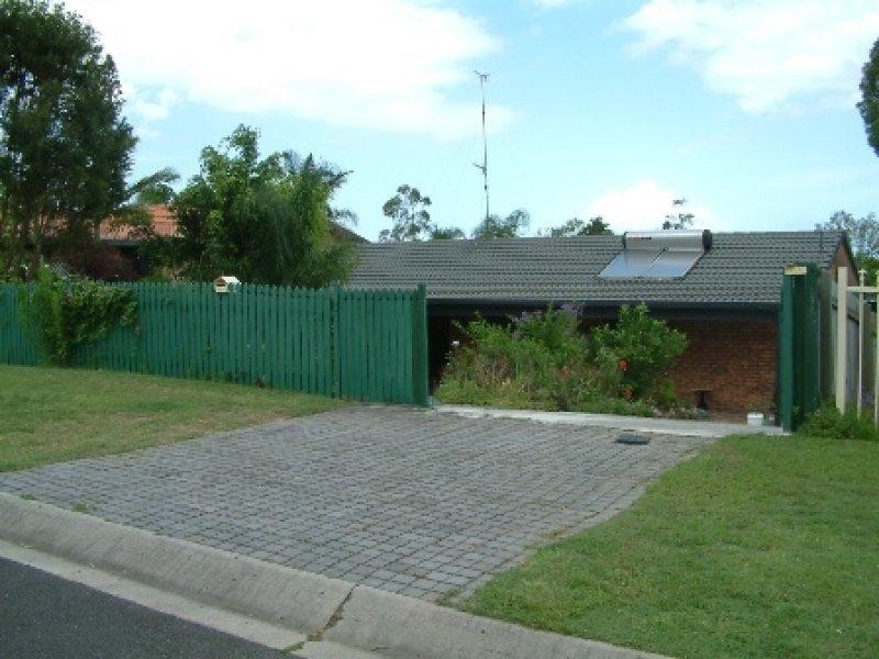 16 Bairnsdale Court, Helensvale QLD 4212