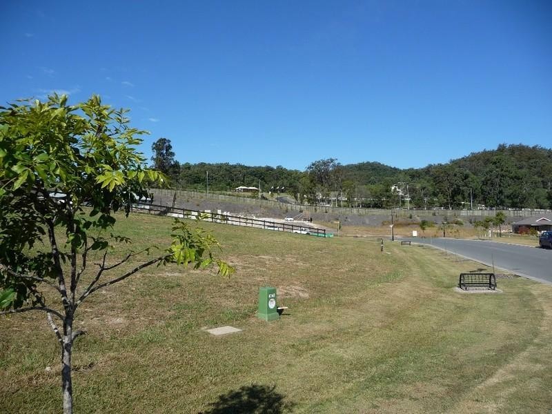 14 Greenacre Way, Maudsland QLD 4210