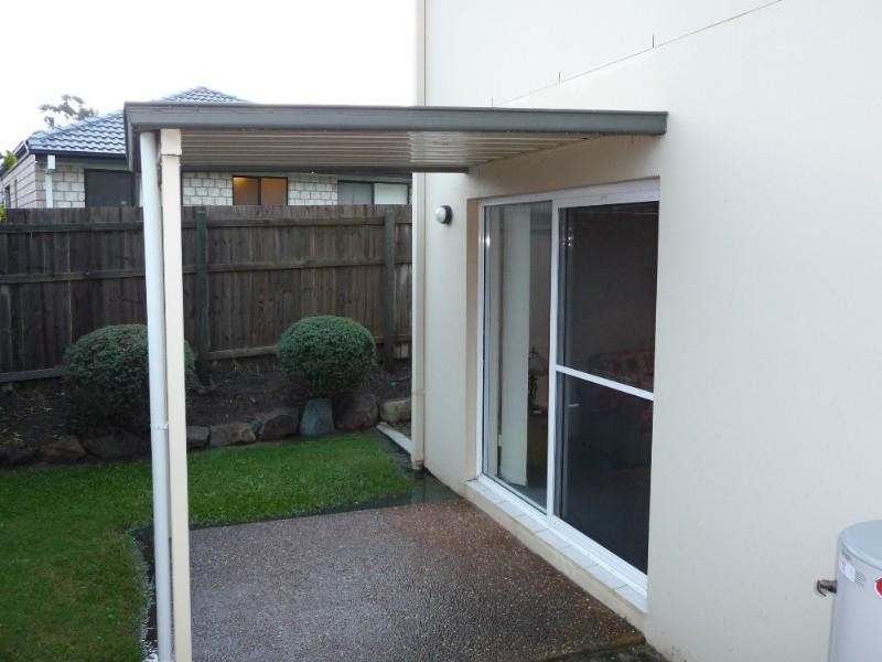 16/8A Clydesdale Drive, Upper Coomera QLD 4209