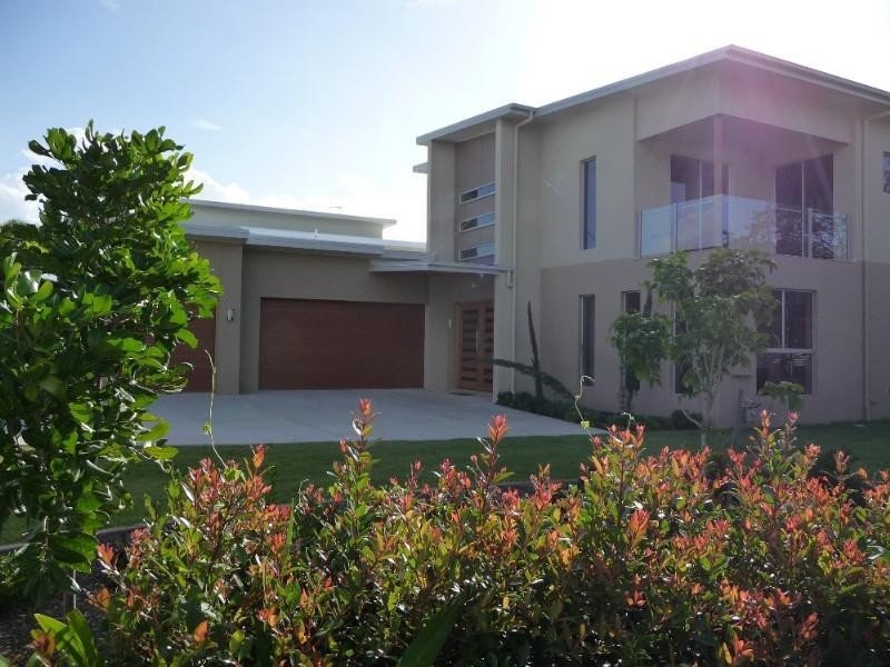 46 Coomera Court, Helensvale QLD 4212