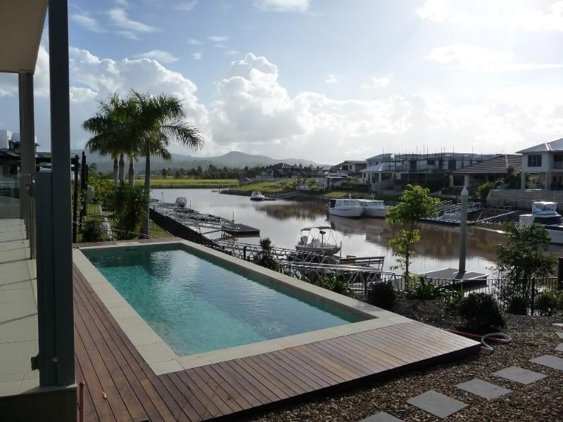 46 Coomera Court, Helensvale QLD 4212